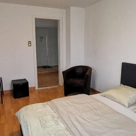 Turicum Mit Balkon Und Parkplatz *