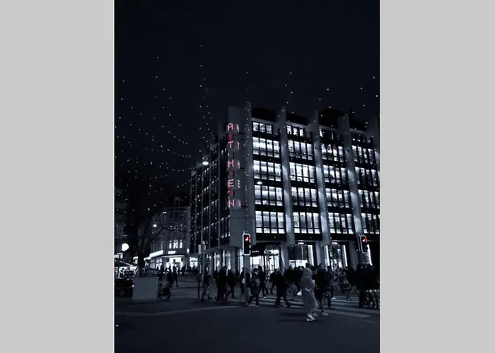 Turicum Mit Balkon Und Parkplatz 아파트 *